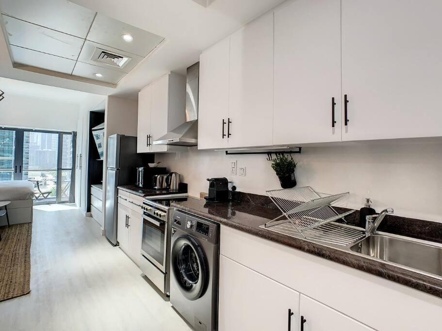דובאי Luxury Modern Studio In Jlt With Amazing View & Rooftop Pool - Sleeps 3 מראה חיצוני תמונה