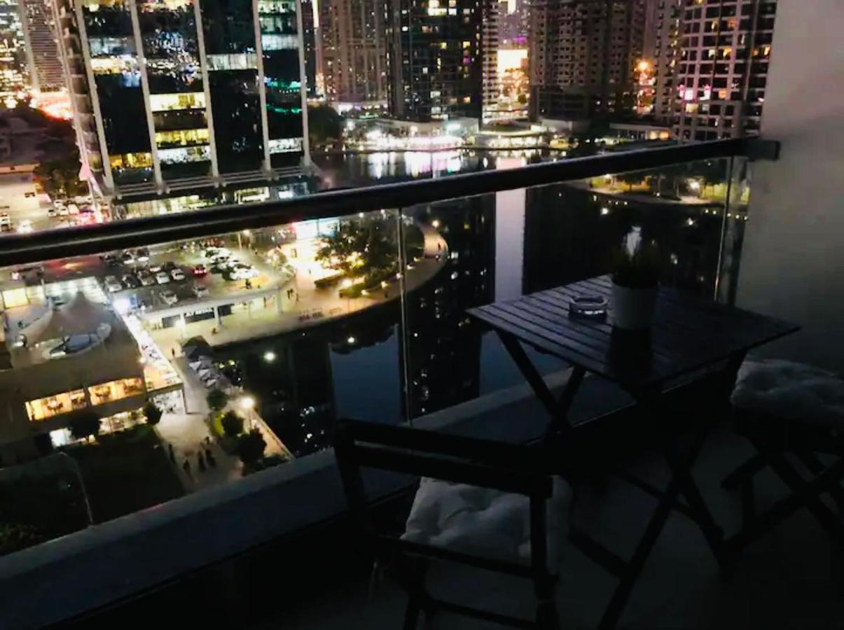 דובאי Luxury Modern Studio In Jlt With Amazing View & Rooftop Pool - Sleeps 3 מראה חיצוני תמונה